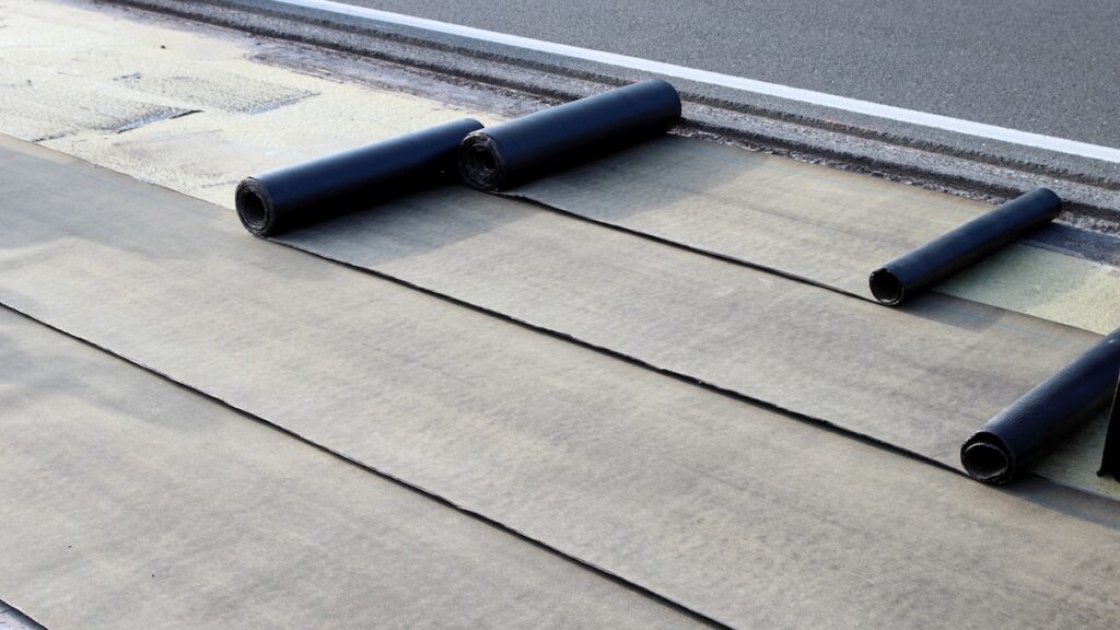 Flat roofing materials