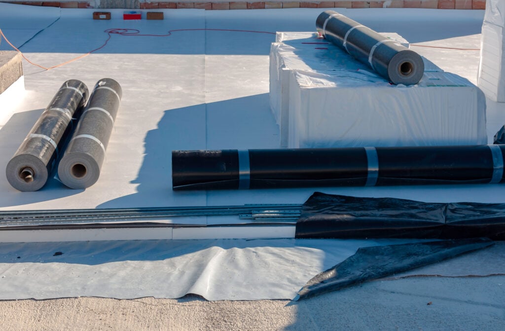 roll roofing material stratigraphy of the materials to waterproof a terrace in a new building with the following products: 4 mm PVC, polystyrene, non-woven fabric and 2 mm polyethylene